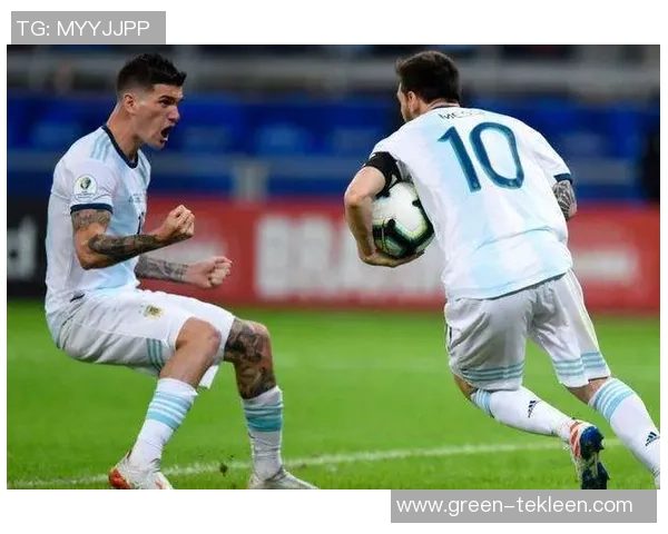 德国战车重振雄风以2-0战胜巴拉圭展现强大实力